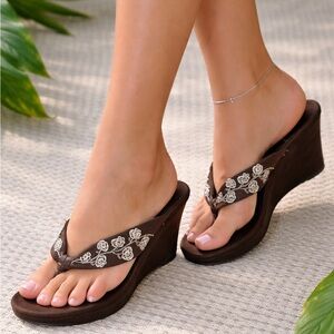 Vintage y2k Dark Brown Floral Wedges sandals
